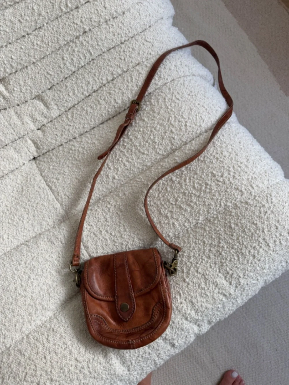 Vintage FRYE Cognac Distressed Leather Crossbody Saddle Bag