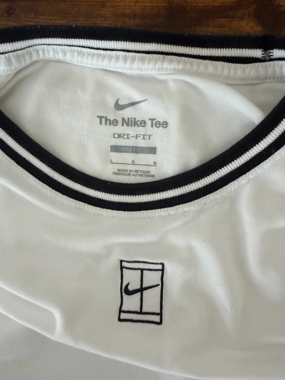 Nike cropped short