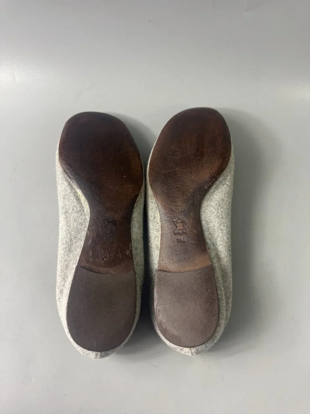 Tory Burch round closed