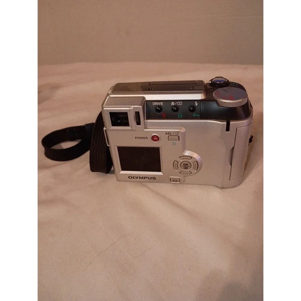 Olympus camedia 700