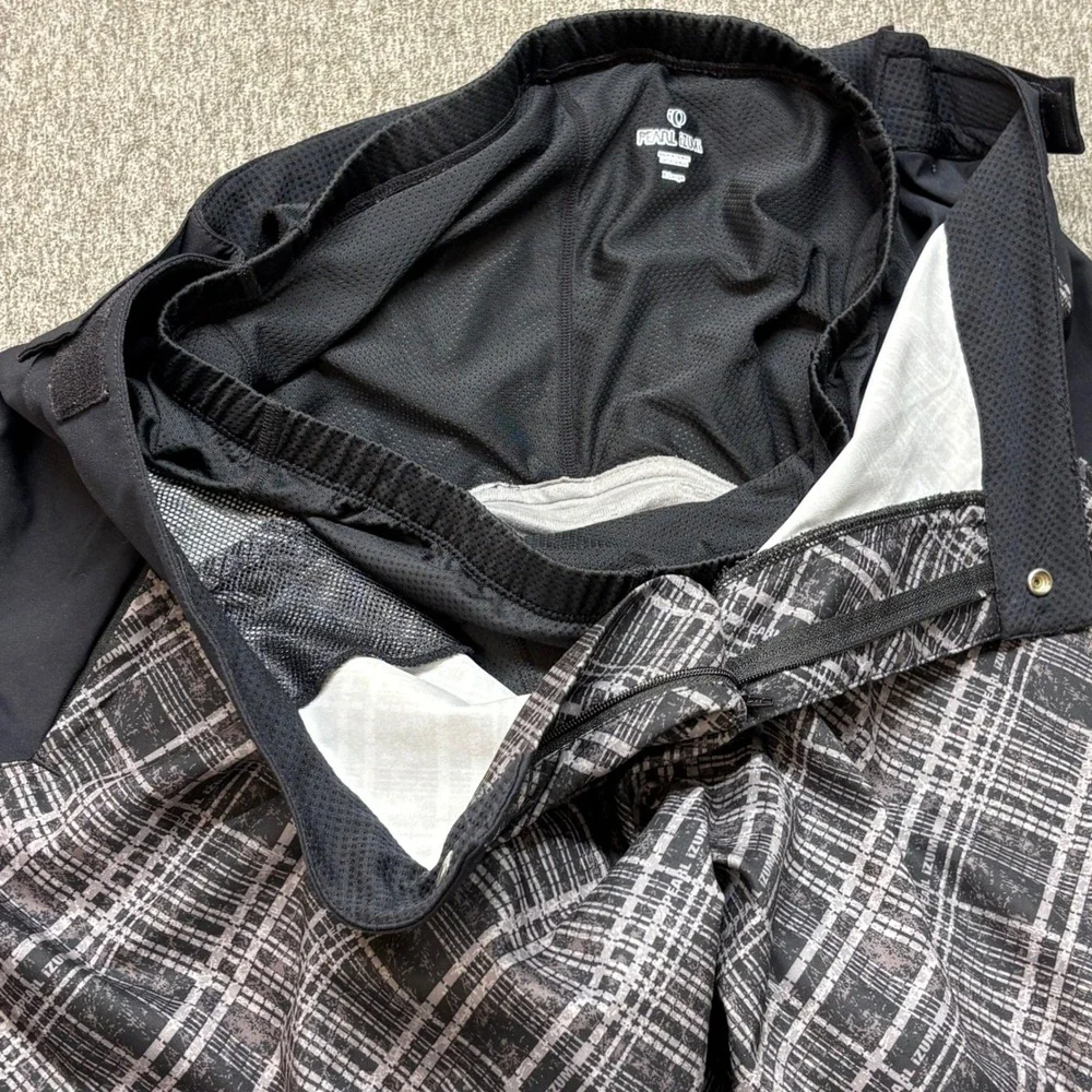 Pearl‎ Izumi Cycling Shorts Mens XL Black Gray Plaid Padded MTB Baggy