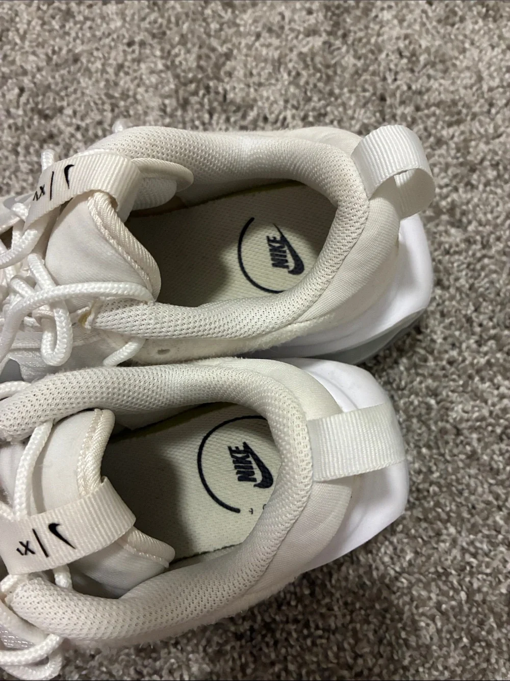 Nike women’s lace