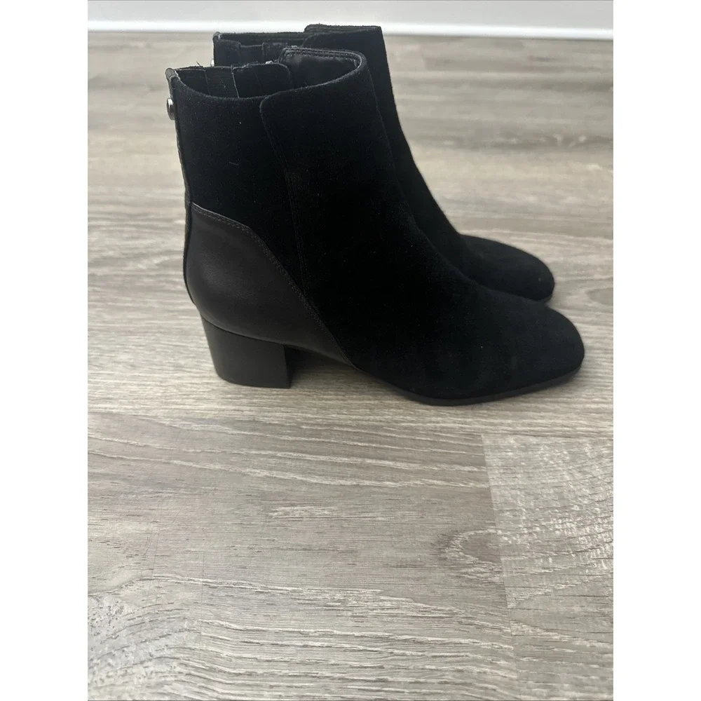 Donald J. Pliner size women