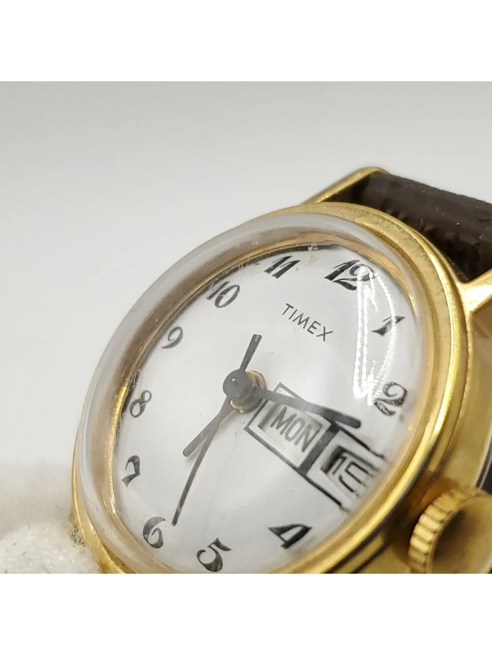 Timex crystal band