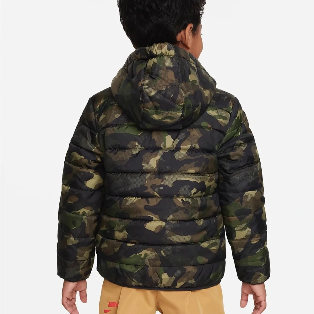 Nike essential padded
