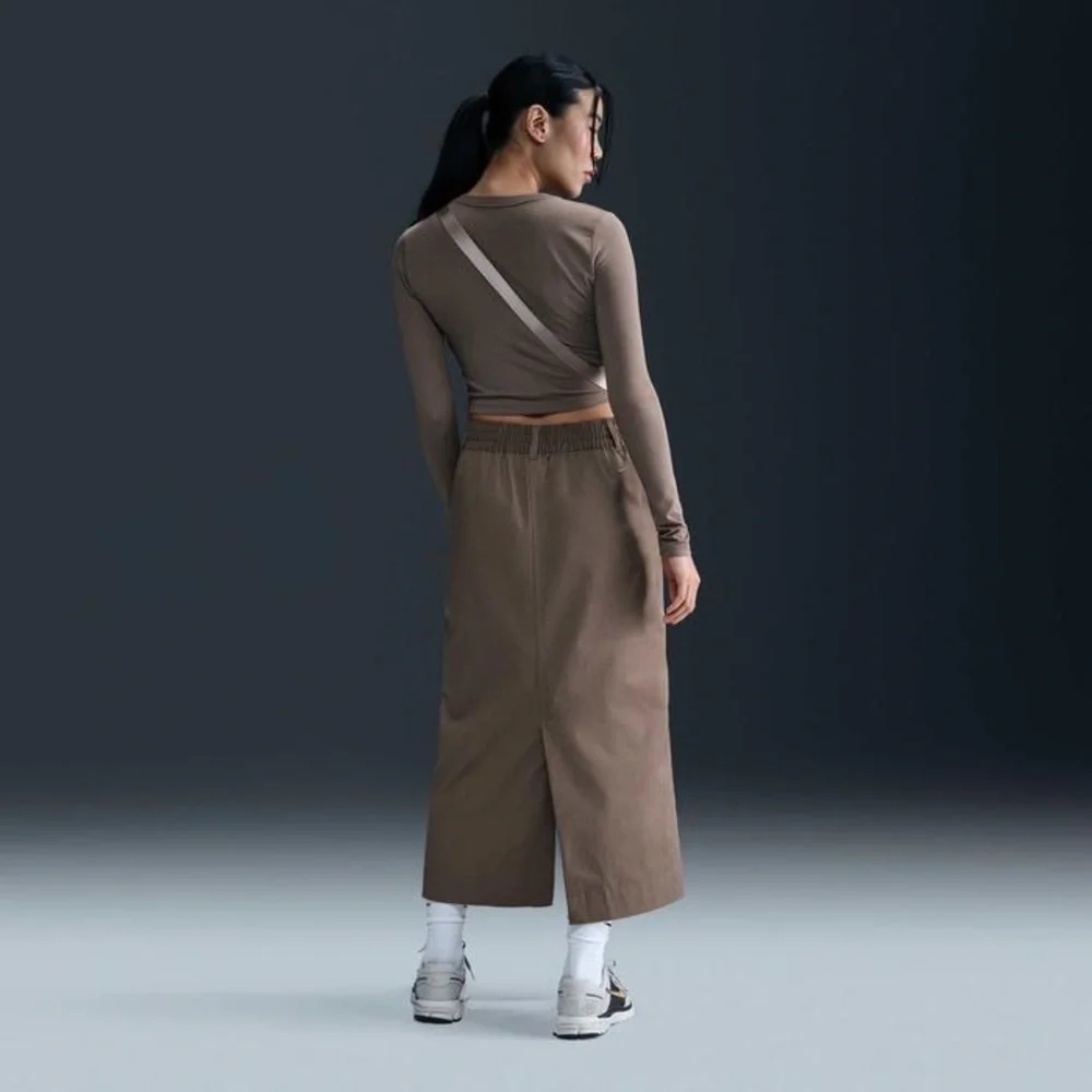 Nike step out