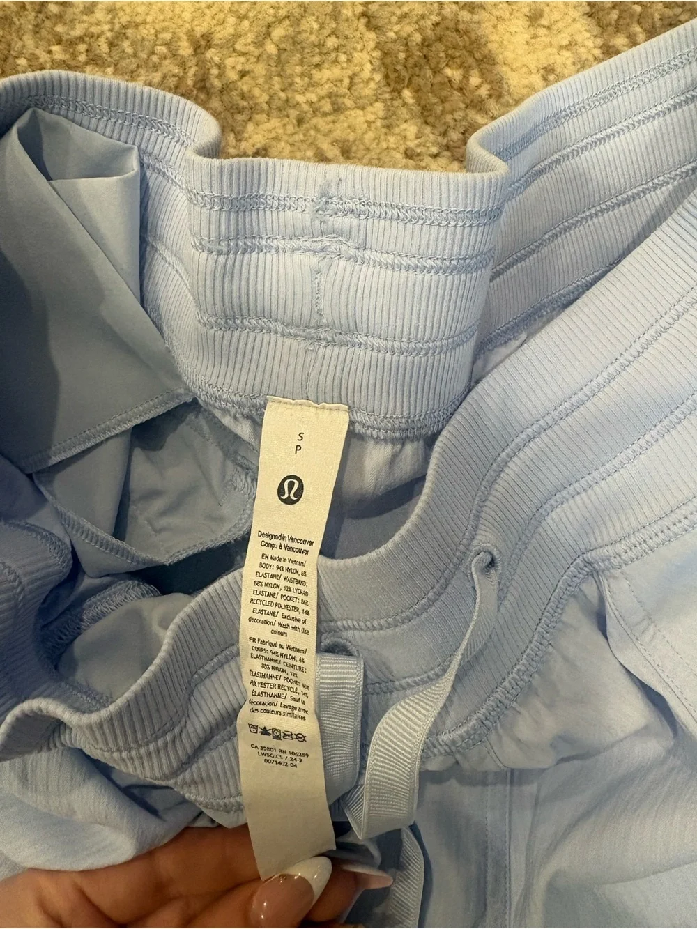 lululemon athletica never worn