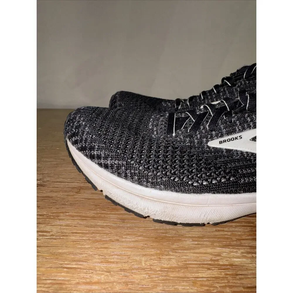 Brooks step into