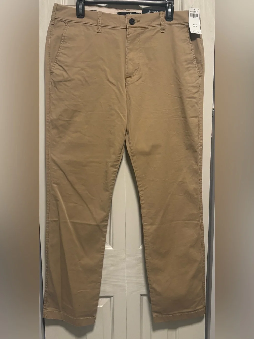 NWT Hollister Men’s Epic Flex Slim Straight Chinos