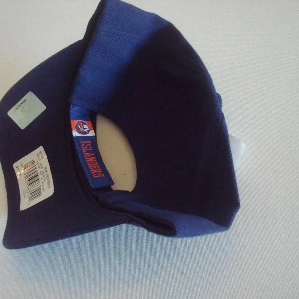 Reebok islanders hat