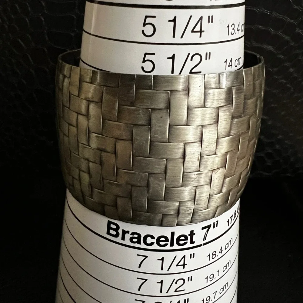 N/A measurements width