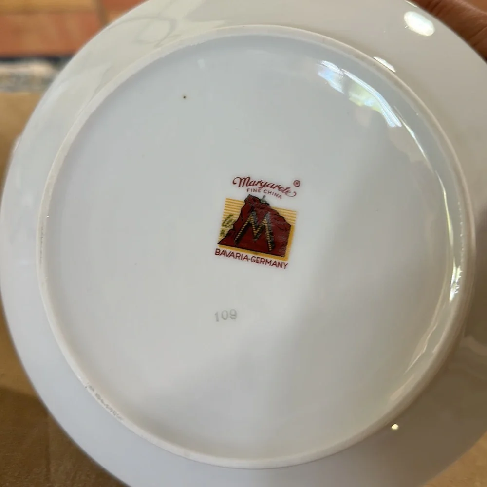 Margarete Fine China excellent preowned