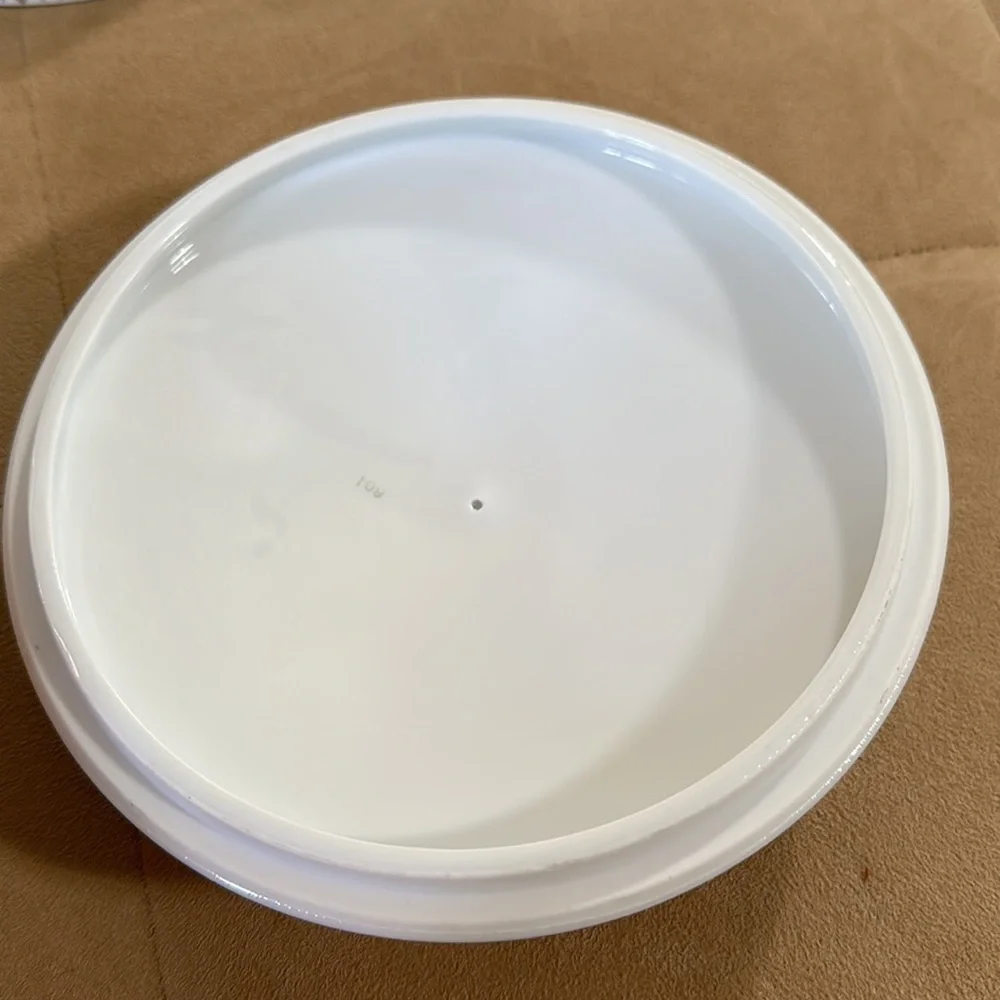 Margarete Fine China excellent preowned