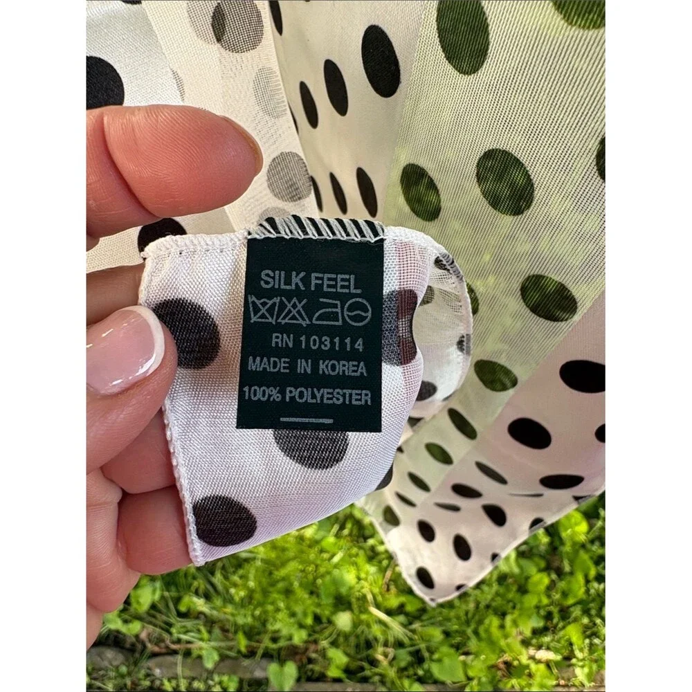 Unbranded lightweight sheer