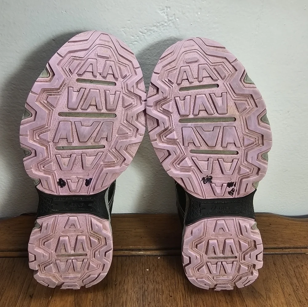 Asics size running venture