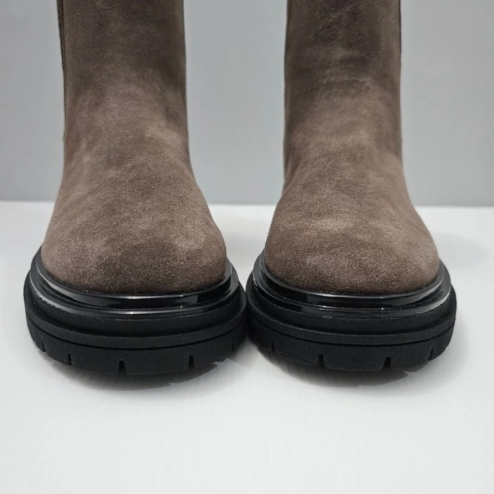 Johnston & Murphy Gianna Chelsea Ankle Boot Womens 9.5 Gray Suede Lug Sole NEW