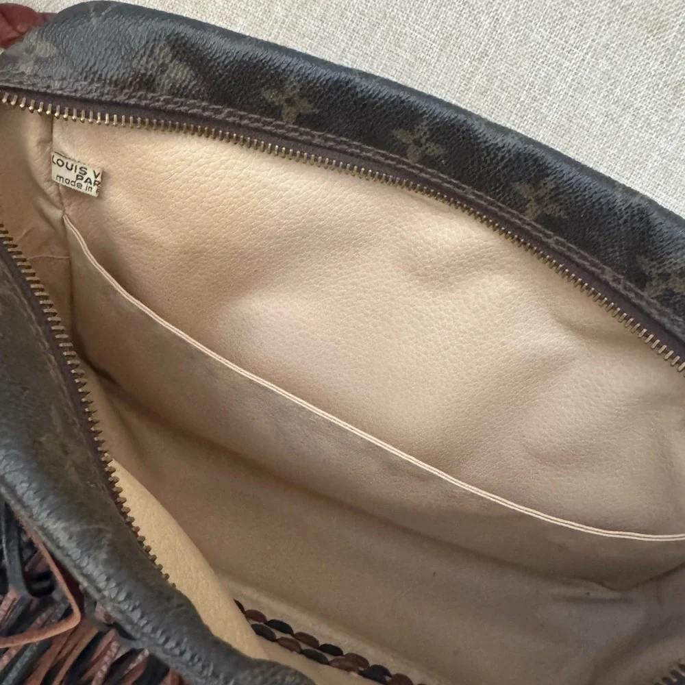 Louis Vuitton iconic louis