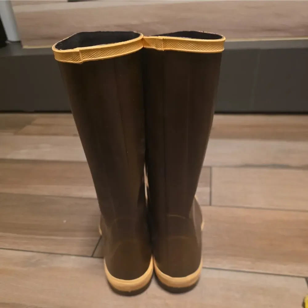 Xtratuf brown tan
