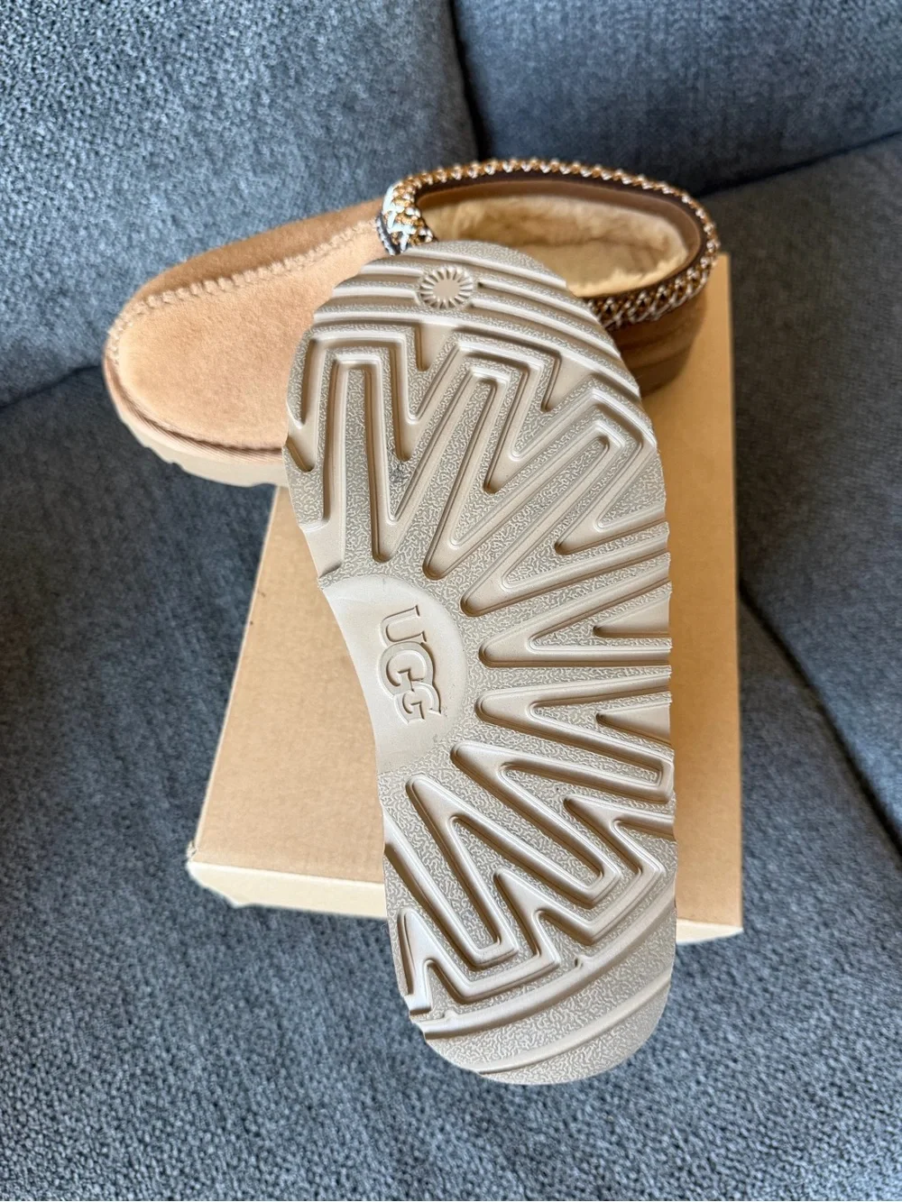 UGG tasman ii
