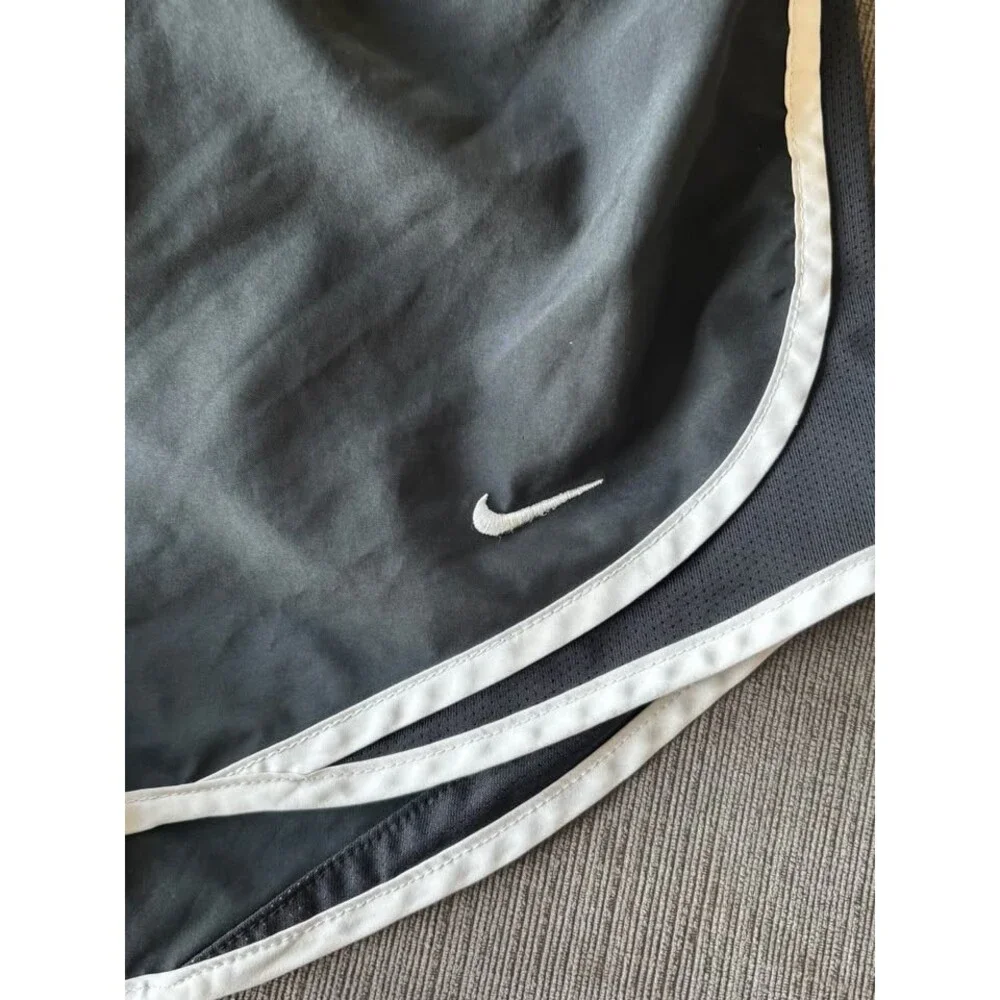 Nike brand nikeline