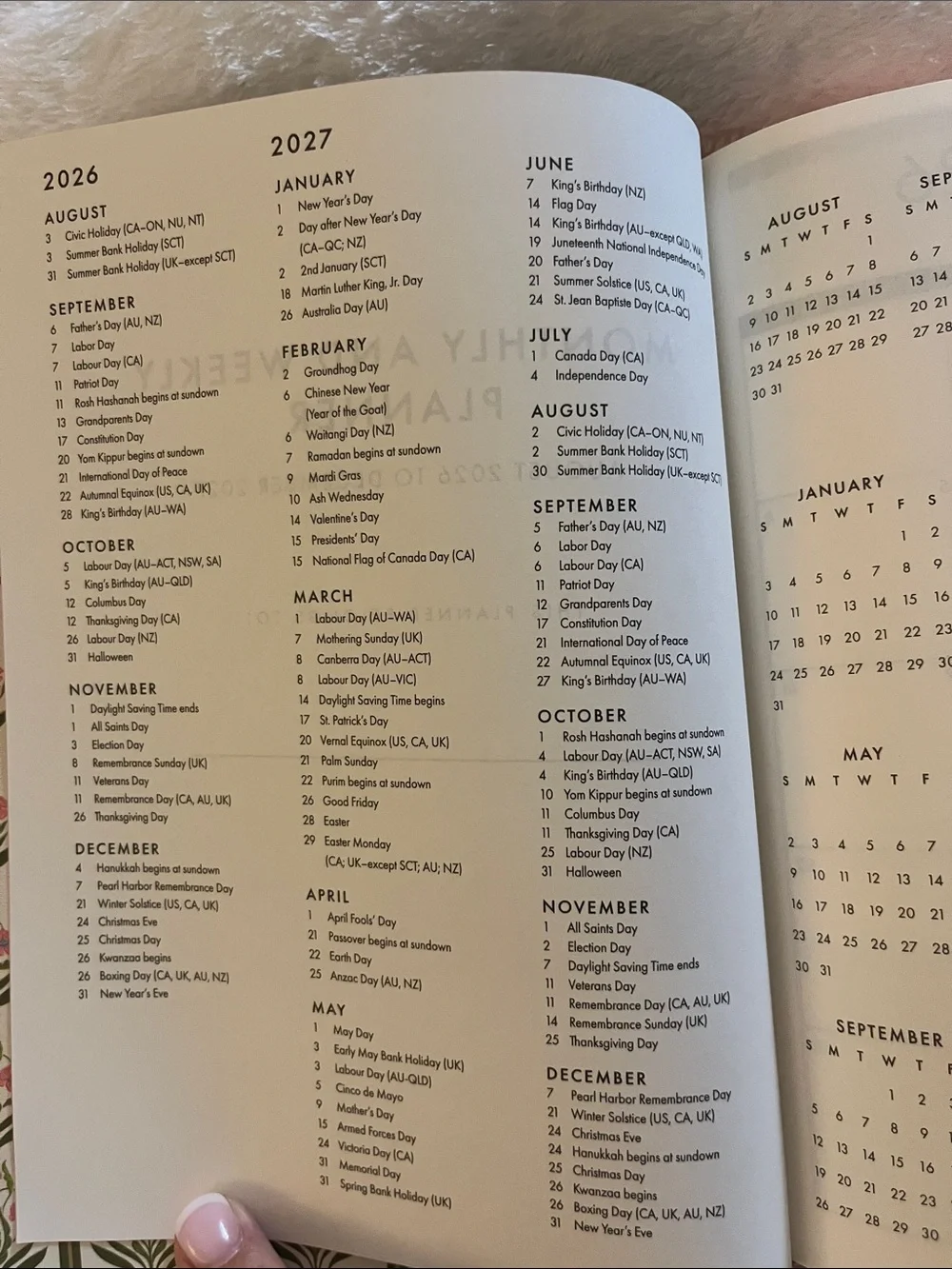 Punch Studio elegant monthly