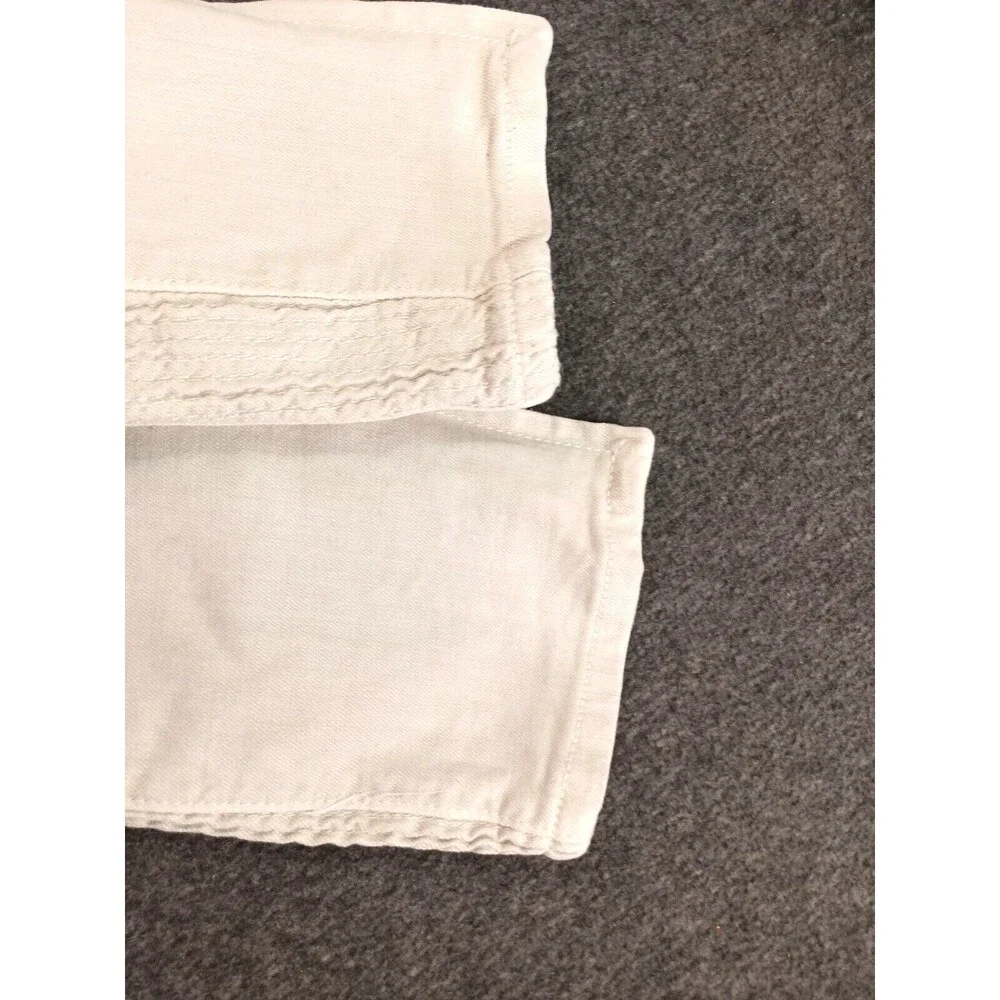 M N M L smaller front white