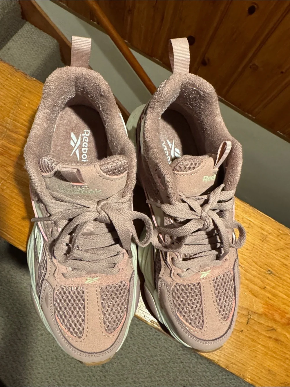 Reebok stylish sneakers