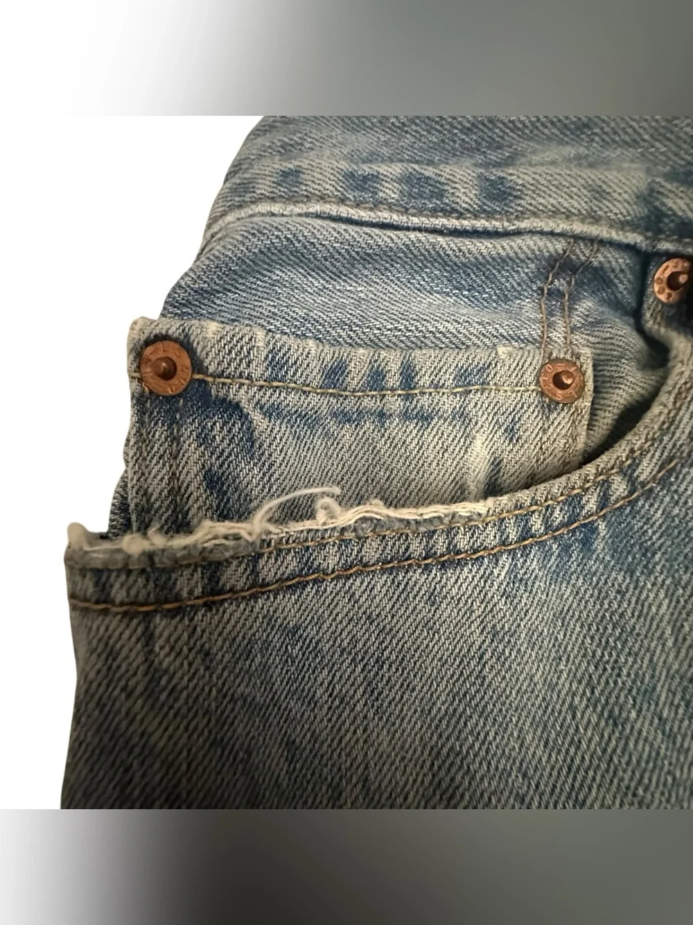 Levis straight leg