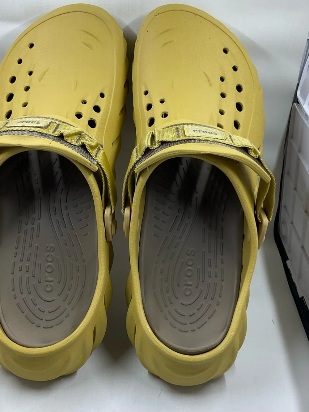 CROCS lightweight vented