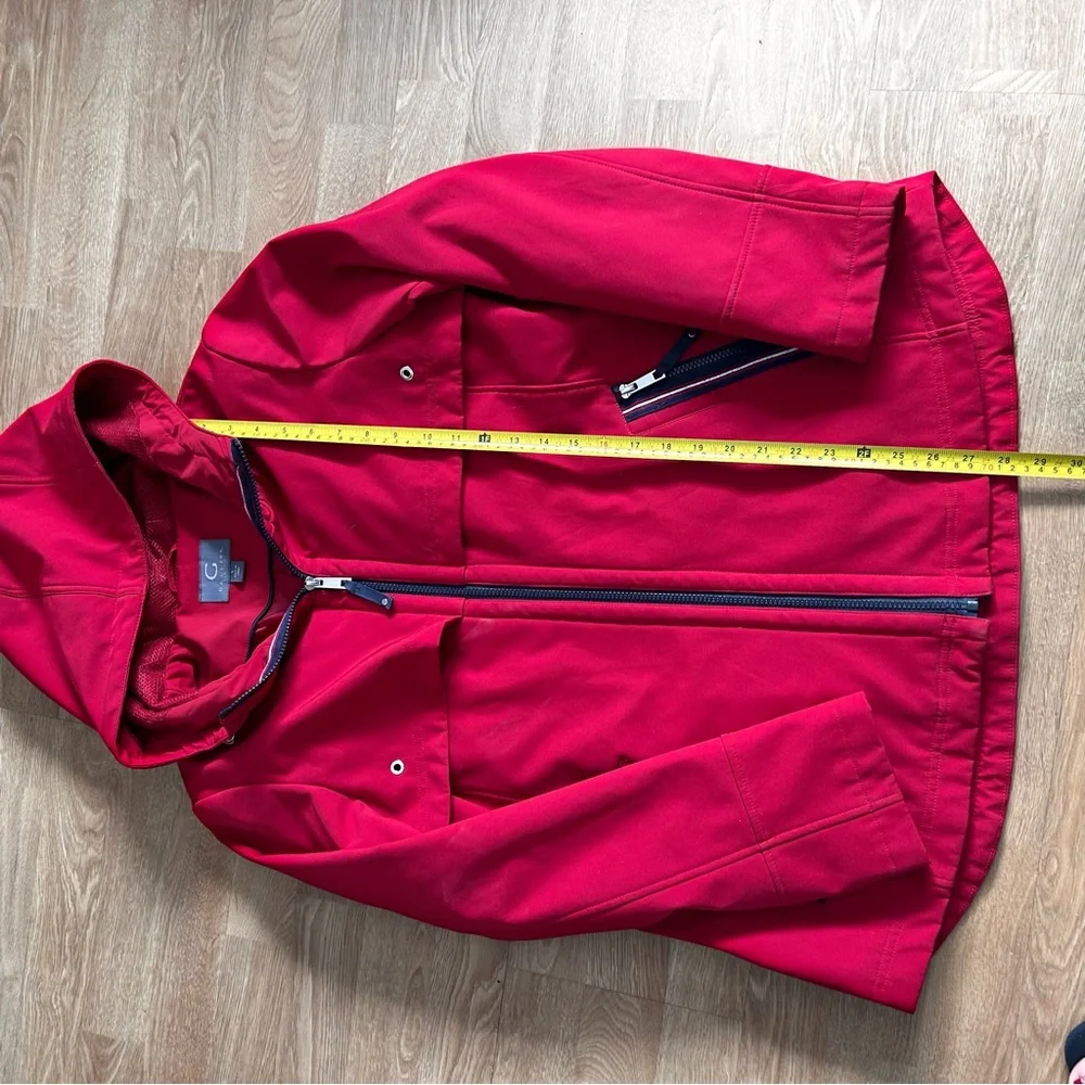 Gallery vibrant red
