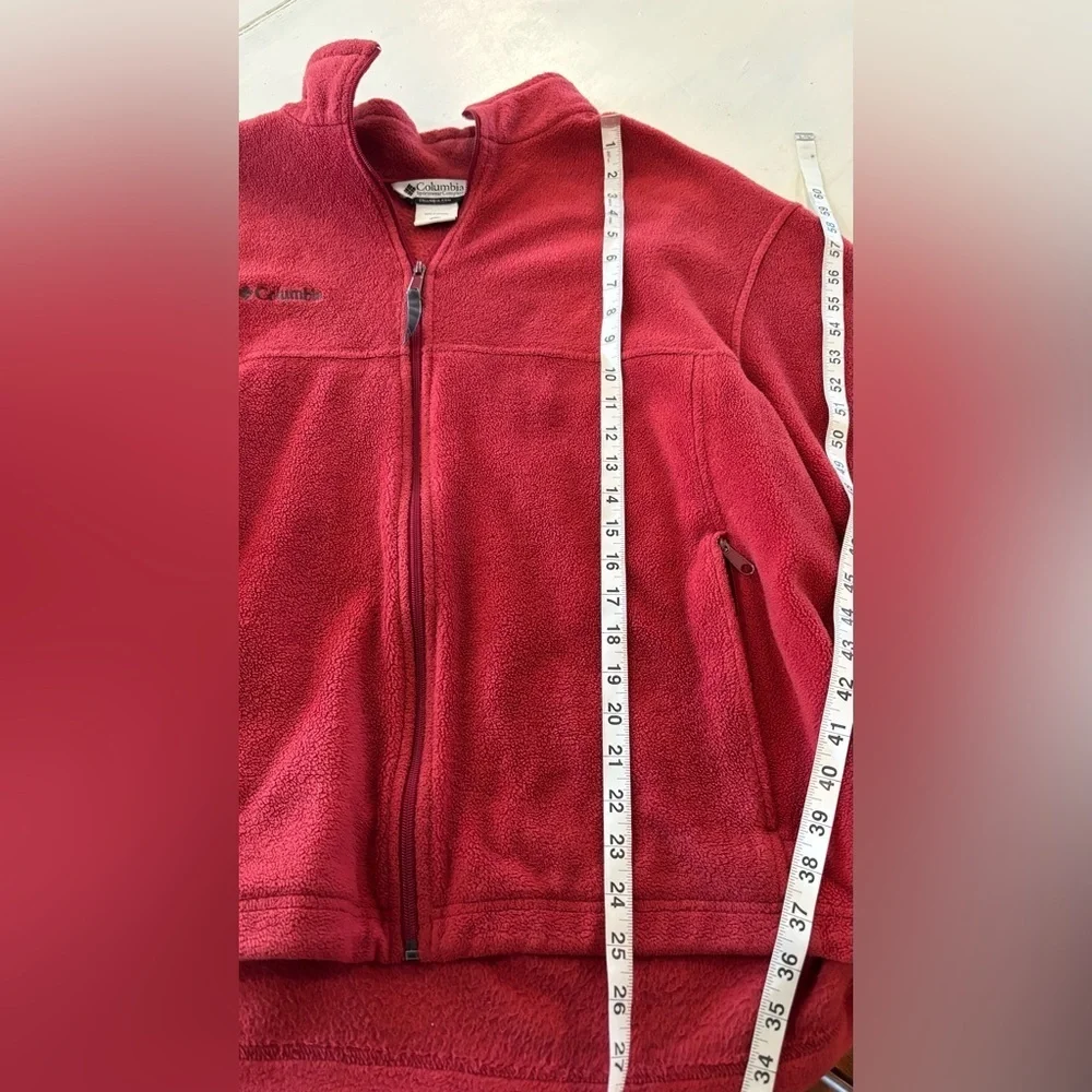 Columbia features fleece