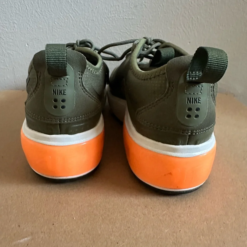 Nike olive shipment times
