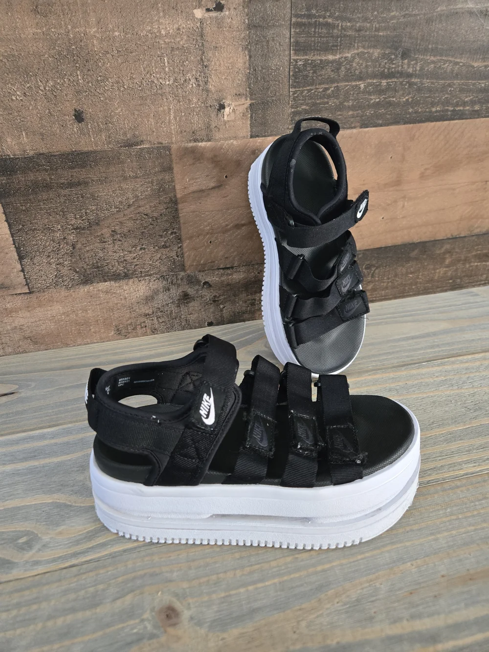Nike pre owned