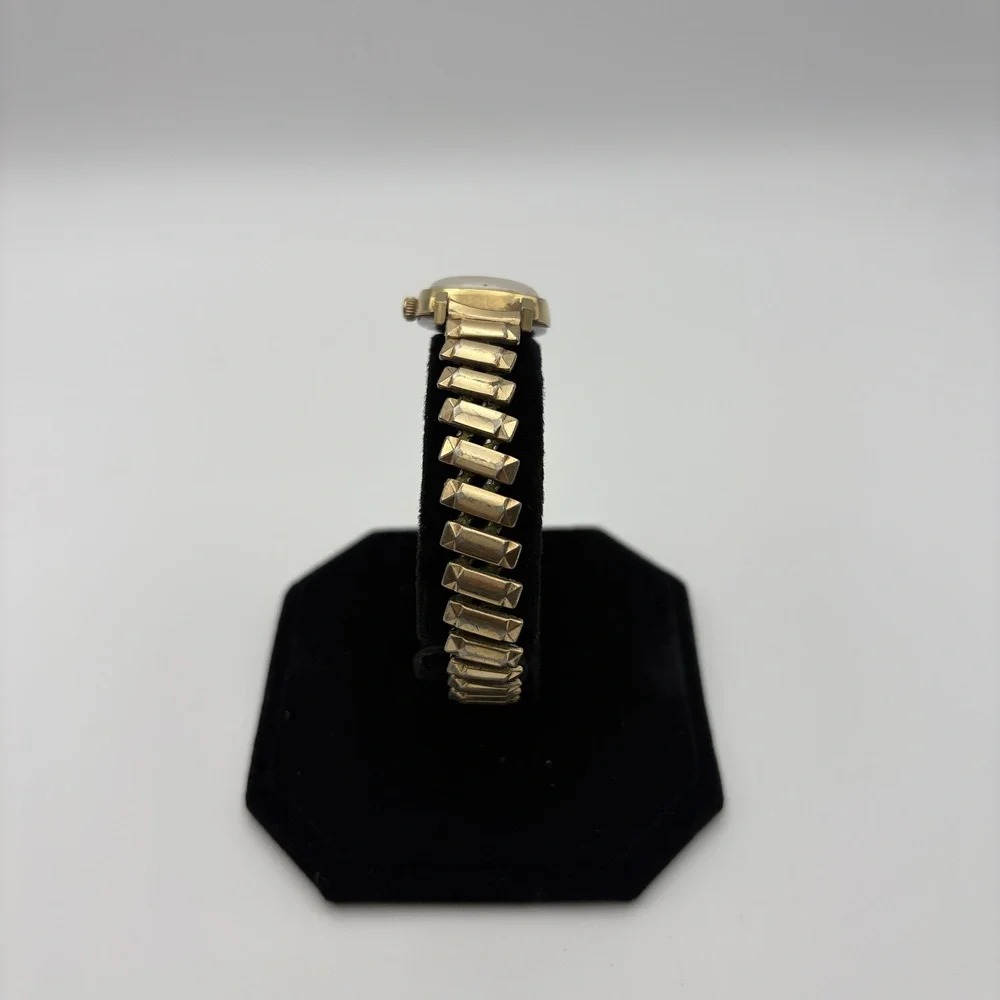 Caravelle this vintage