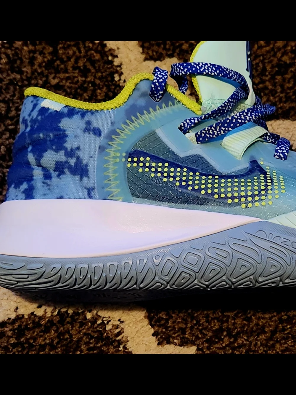 Nike youth athletic