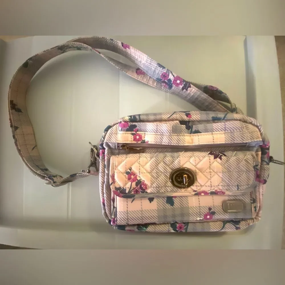 Women’s lug brand purse, adjustable Crossbody/shoulder bag