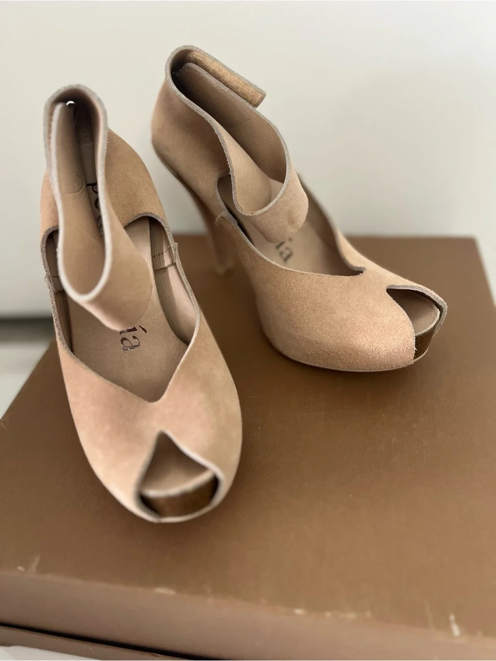 Pedro Garcia suede peep