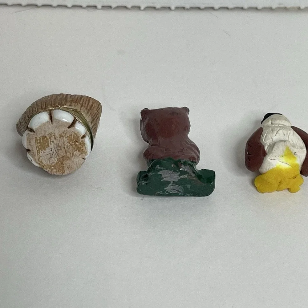 N/A three miniature