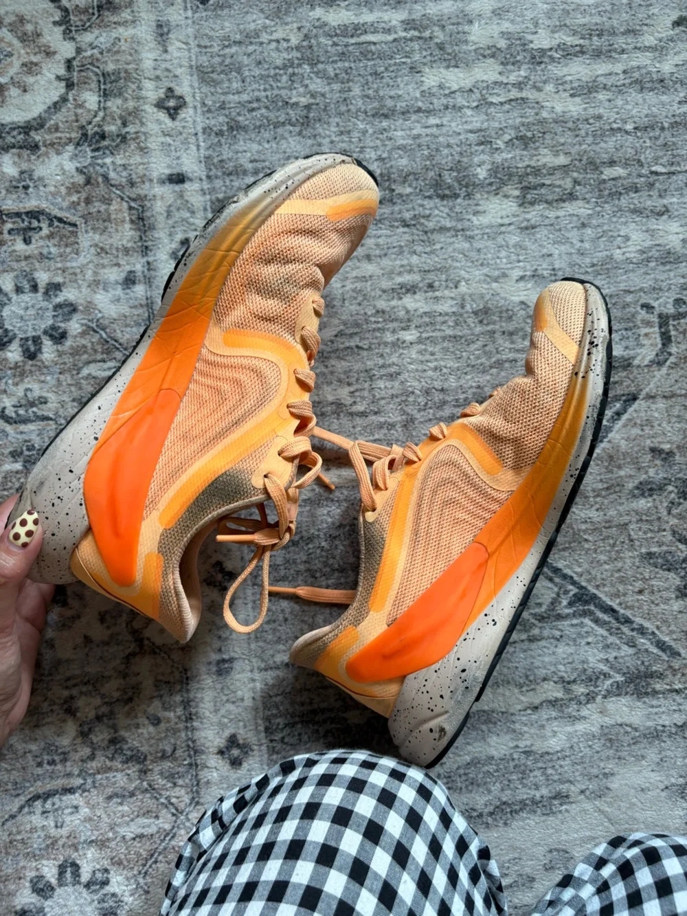 Lululemon Blissfeel 2 Running Shoe orange women’s size 9 workout gym shoes