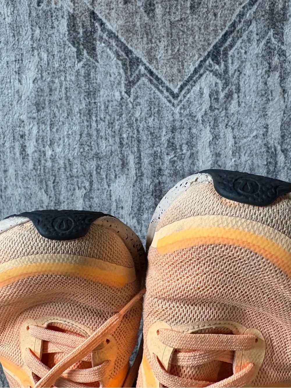 Lululemon Blissfeel 2 Running Shoe orange women’s size 9 workout gym shoes