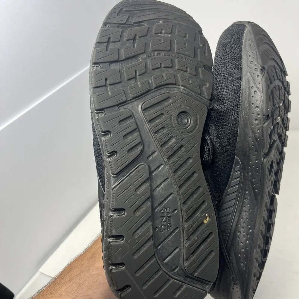 Brooks frayed are