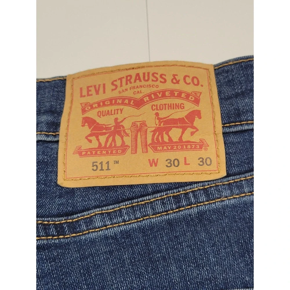 Levis medium durable from