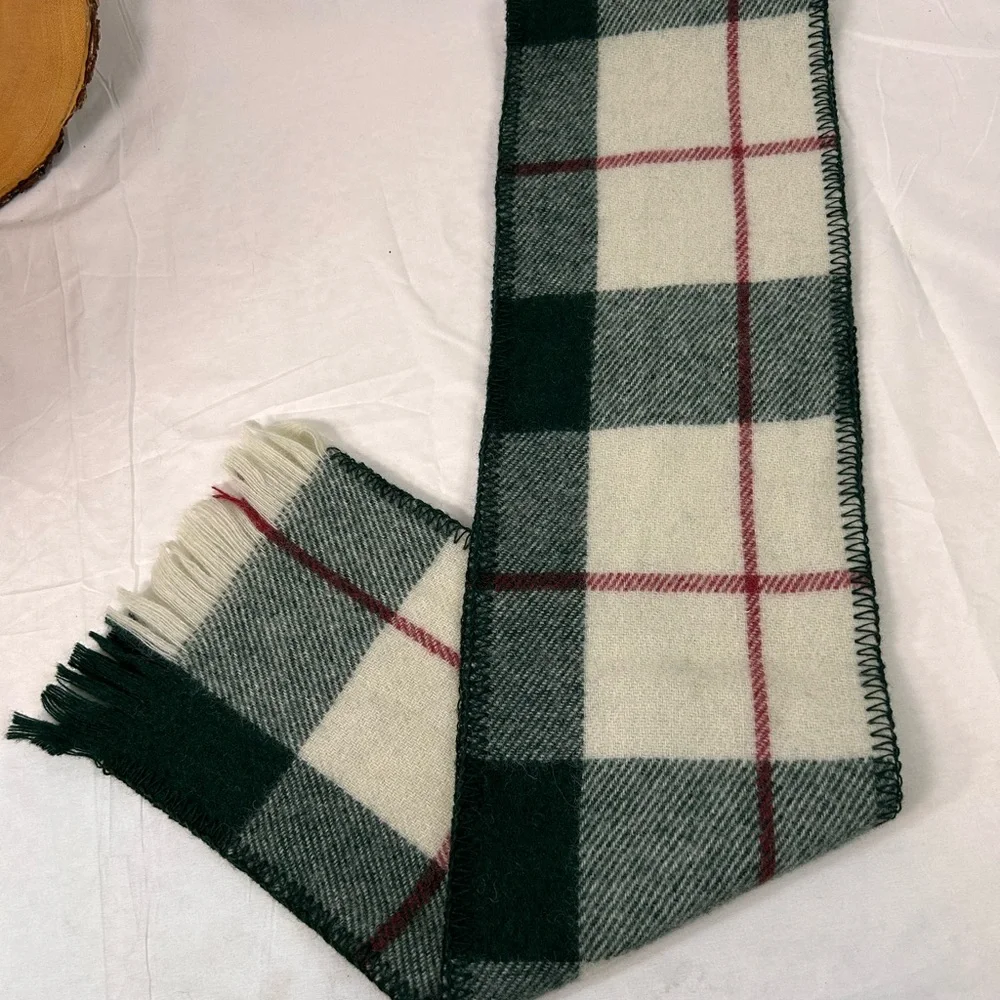Amana cozy plaid