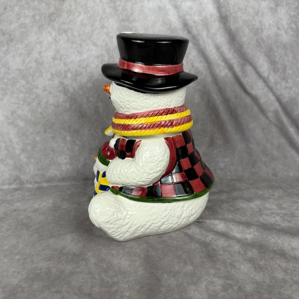 N/A ceramic snowman