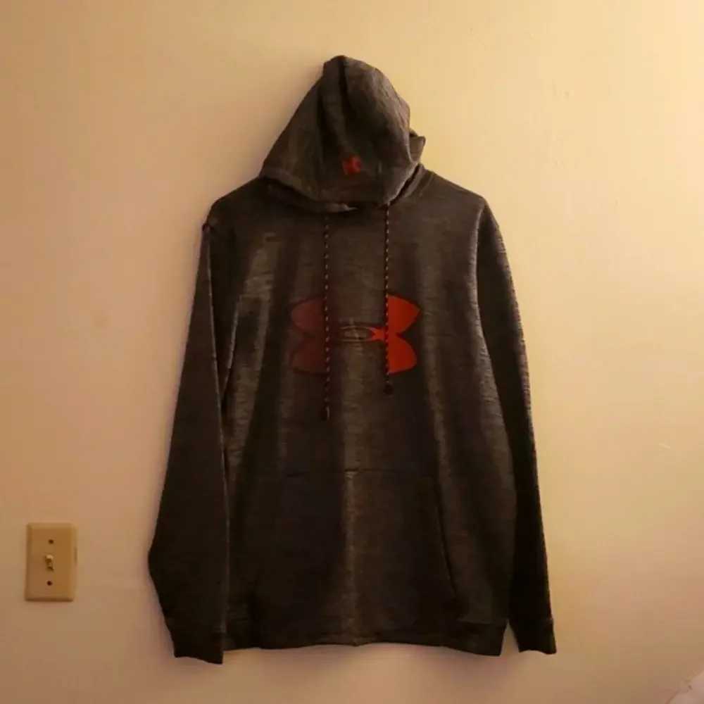 Under‎ Armour Large Hoodie