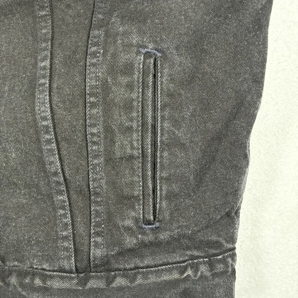 Levis up sale