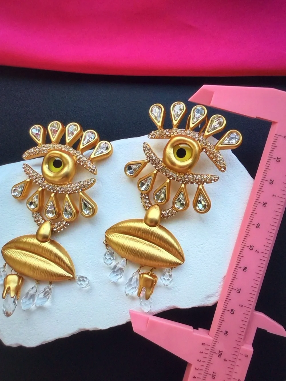 Schiaparelli teardrops lightweight polished