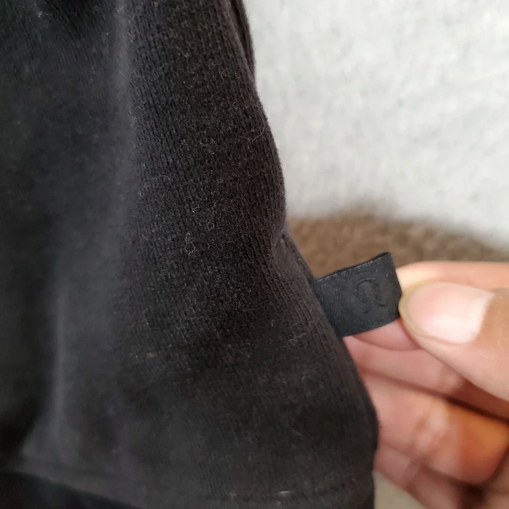 lululemon athletica *please carefully