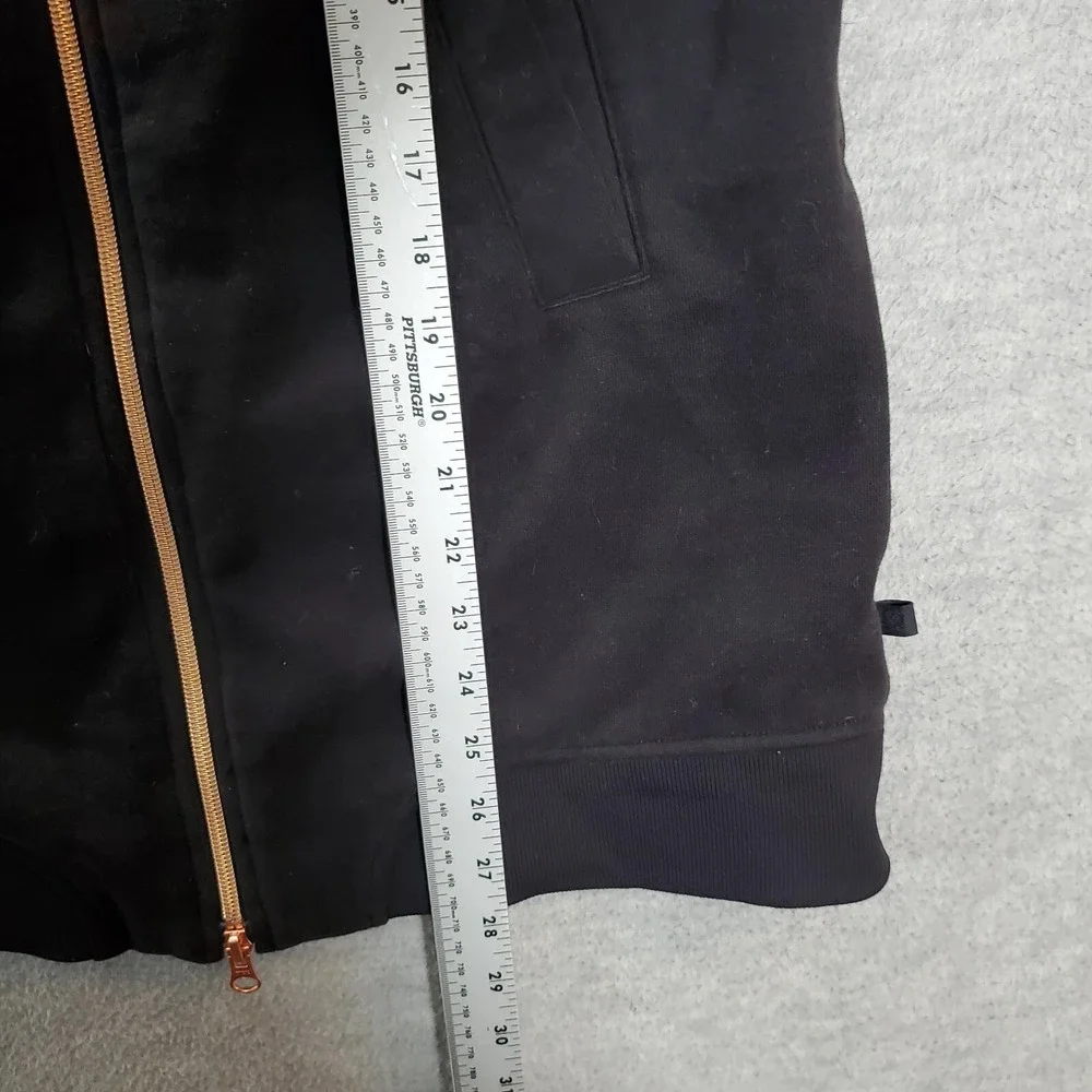 lululemon athletica *please carefully