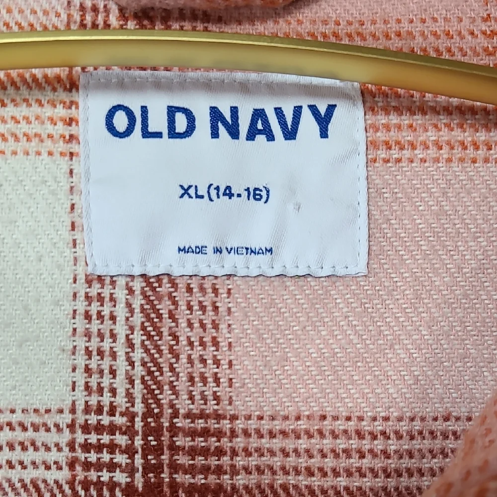 Old Navy chic checkered